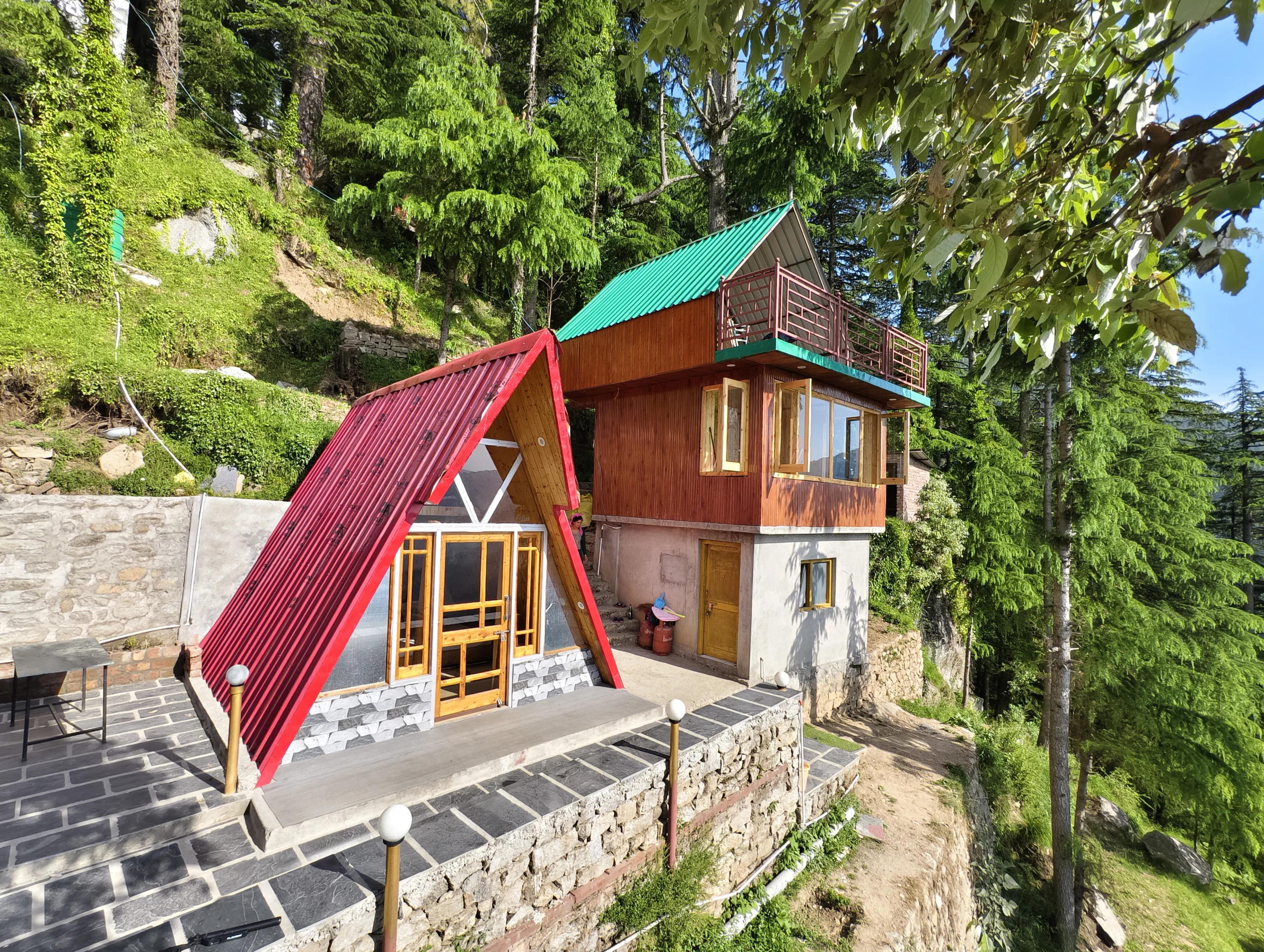 Eva Cabins peaceful stay setup